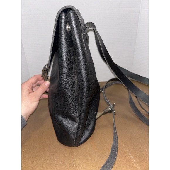 Vintage Harley Davidson Black/White Speckled Leather Backpack/Bar & Shield - Picture 6 of 9